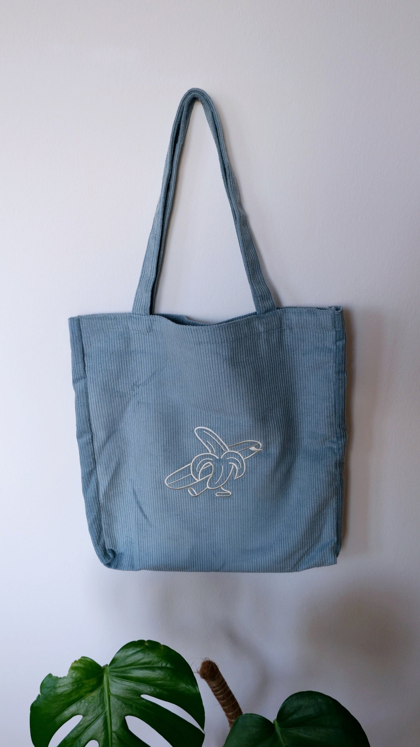 Cord Tasche Light Blue - Banana with Surfboard